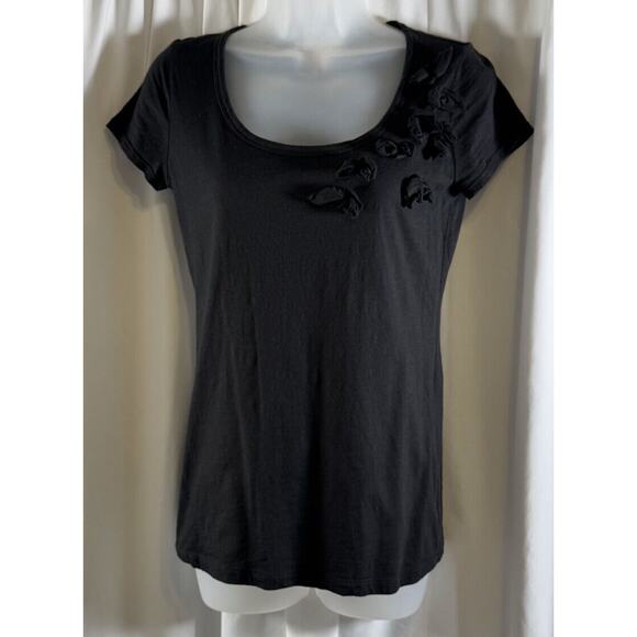 Ann Taylor LOFT Short Sleeves Rosettes Shoulder T Shirt Black S Casual 72-41 - Picture 1 of 12
